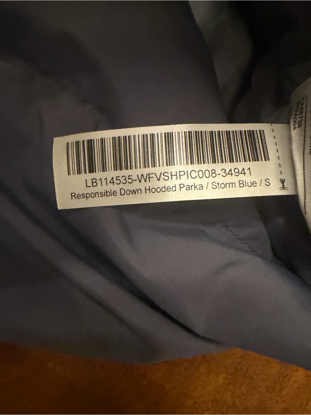QUINCE men’s Responsible Down Hooded Parka - Picture 15 of 16